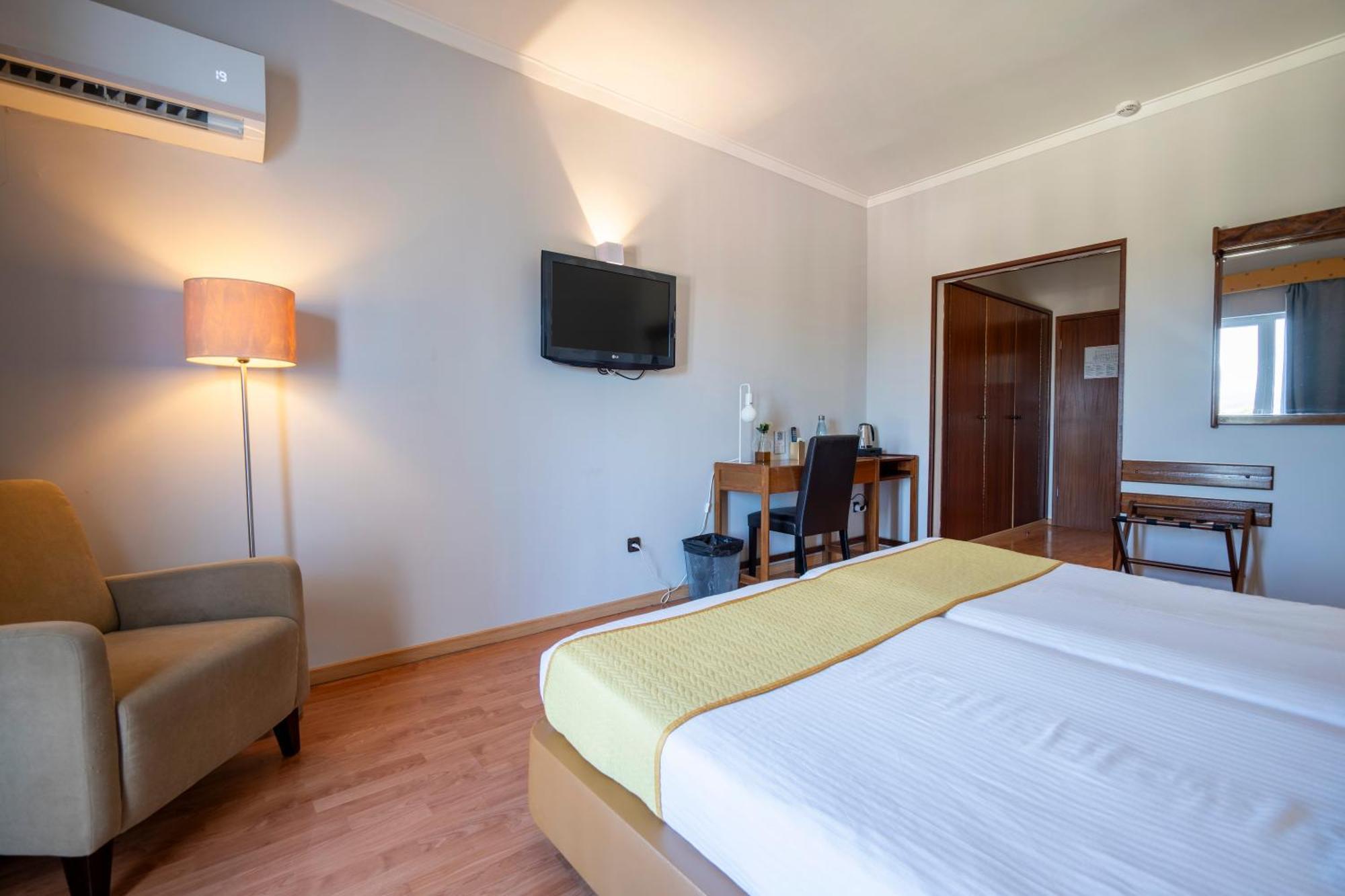 Hotel Onix Viseu Exterior photo